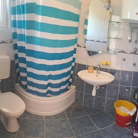 Apartmani Drage شقة