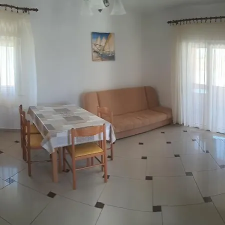 Apartmani Drage شقة دراغ