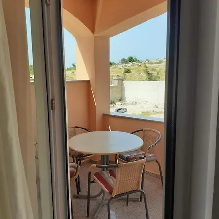 Apartmani Drage